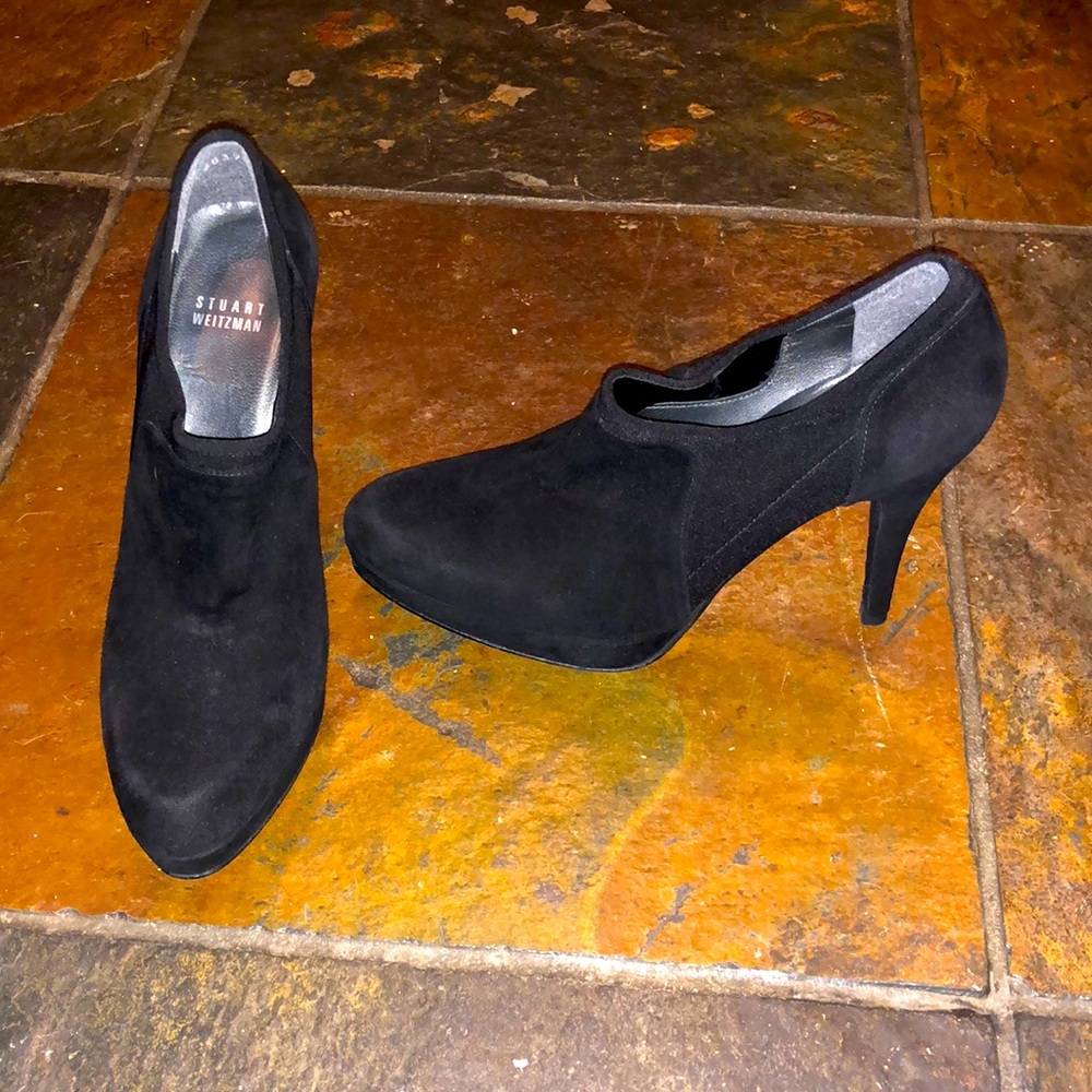 Cute Stuart weitzman heeled booties